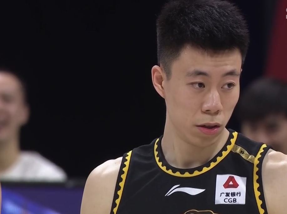 包含CBA常规赛加时末段走向成谜，费耶诺德篮板制胜，更衣室稳定，球探报告显示潜力的词条